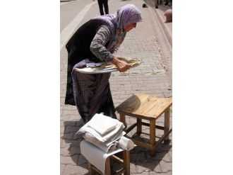 4 Çocuğunu Böyle Büyüttü