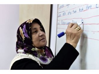 Doğu Karadeniz’de Okuma-yazma Bilmeyenler Azalıyor