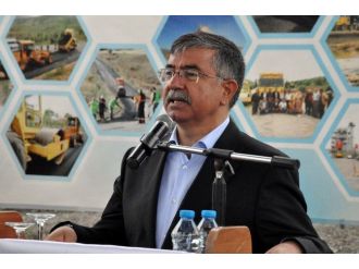 Bakan Yılmaz, İl Özel İdaresi Yaz Sezonu Açılışına Katıldı