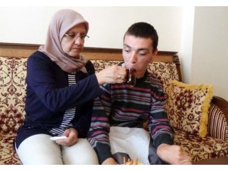 (Özel Haber) Onun Yaşamı “Anne Sevgisi”nin Büyüklüğünün Göstergesi