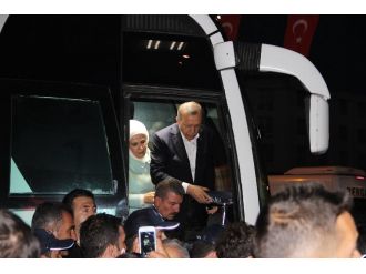 Erdoğan, Satranç Takımı Dağıttı