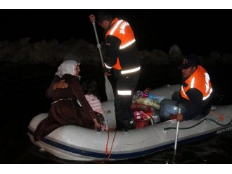 Hamile Kadının İmdadına Jandarma Yetişti