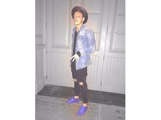 İngiltere Mesut Özil’in Kıyafetini Konuşuyor