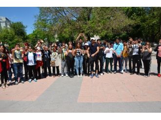Öğrenciler Sigara Savaş Açtı