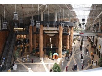 Türkiye’nin En Büyük Mobilya Avm’sini Anneler Açtı