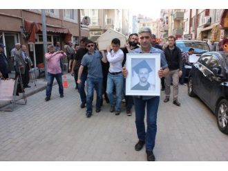 İstanbul’da Bıçaklı Saldırı Sonucu Öldürülen Edirneli Bahadır, Son Yolculuğuna Uğurlandı