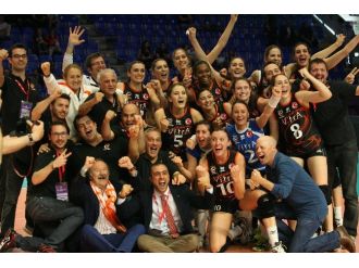 Eczacıbaşı Vitra Tarih Yazdı