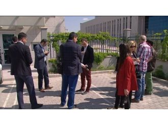 Gazeteciler Danıştay’ı Protesto Etti