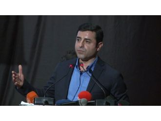 Demirtaş: Hdp Meclise Girse De, Girmese De...