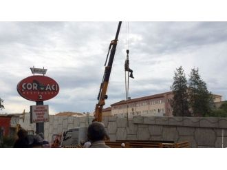 İşçinin Zor Anları Objektife Böyle Yansıdı