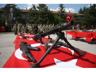 Afyonkarahisar’da 41 Engelli Genç Bir Günlüğüne Asker Oldu