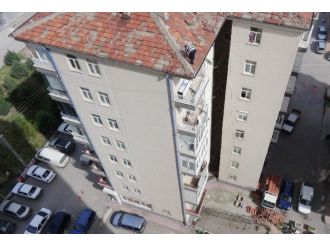 (Özel Haber) 7 Katlı Binanın Çatısında Yürekleri Ağza Getiren Çalışma