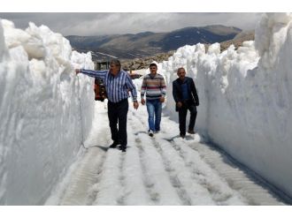 Mayıs Ayında Kar Kalınlığı 5 Metre