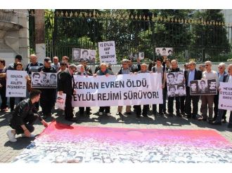 Beyoğlu’nda Kenan Evren Protestosu