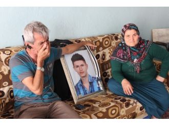 23 Yılın Avuntusu: Bir Tişört, Bir Fotoğraf Bir De Kemer