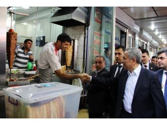 Arınç Diyarbakır’da Esnaf Ziyareti Yaptı