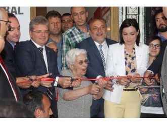 Vural, İzmir’de Sim’in Açılışını Yaptı