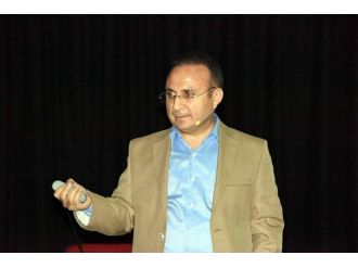 Akdoğan’dan ’Çocuğunuz İlkokula Hazır Mı’ Konferansı
