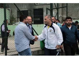 Ak Parti Milletvekili Adayı Külünk, Suriyeli Çocuklar İçin Sahaya İndi