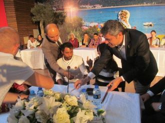 Roman Çiftlere Toplu Nikah