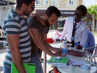 İş Dünyası, İaü Öğrencilerine İş Fırsatları Sundu