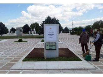 Kenan Evren’in Mezarında Düzenleme Çalışmaları Devam Ediyor