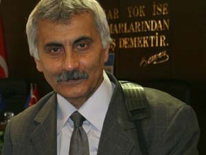 Eğitim Gönüllüsü Oğuz Karakoç