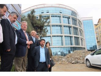 Pekşen, 7 Haziran’da Vatandaş Ak Parti’nin Dişini Çekecek”