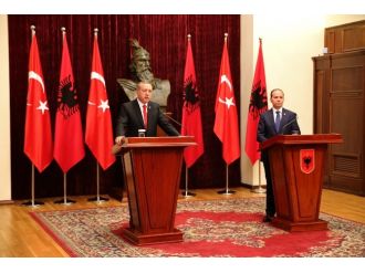 Avrupa’ya ’Kaçak Göçmen’ Eleştirisi