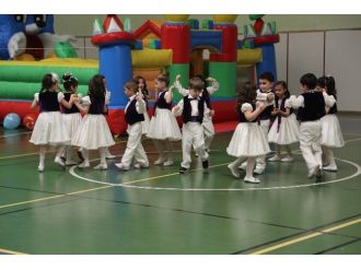 İhlas Koleji’nde 10. Geleneksel Okul Öncesi Şenliği Yapıldı