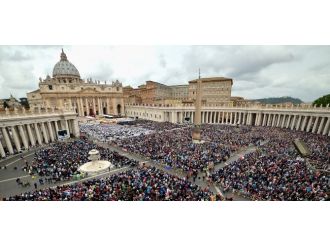 Vatikan Filistin’i Tanıdı
