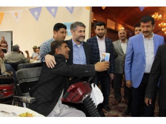 Ak Partili Nebati, Engellilere Tekerlekli Sandalye Dağıttı