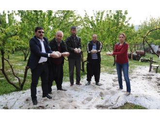 Mersin’de Şiddetli Dolu Yağışı