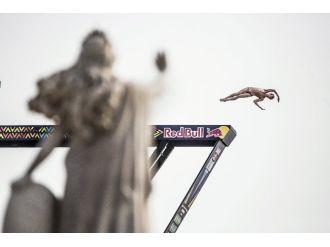 Red Bull Clıff Dıvıng Heyecanı Sürüyor