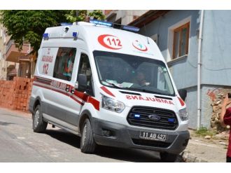 Bilecik’te Freni Boşalan Tır Tehlike Saçtı