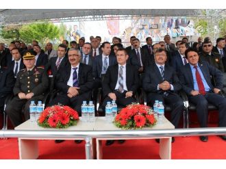 Gümrük Ve Ticaret Bakanı Nurettin Canikli: