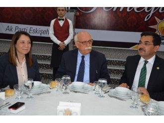 Bakan Avcı Eskişehir’de “Vefa Yemeği”ne Katıldı