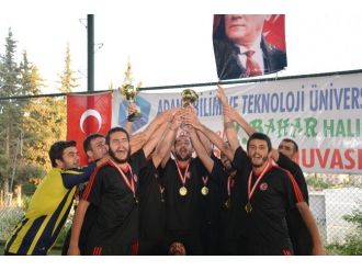 Adana Btü 2. Bahar Halı Saha Futbol Turnuvası’nda Real Mardin Şampiyon