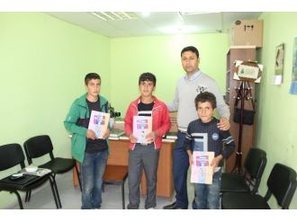 Kur’an Kursu Öğrencilerine Anlamlı Hediye