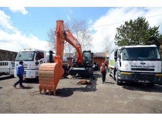 Sarıkamış Belediyesi Makine Parkını Yeni Araçlar Alındı