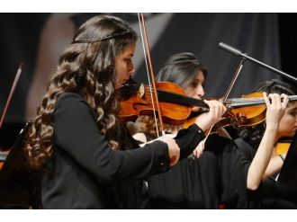 Aşık Veysel’in Öğrencilerinden Müthiş Yıl Sonu Gösterisi