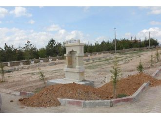 Sarıkaya Belediyesi Yeni Mezarlık Alanında Çevre Düzenlemesini Tamamlanıyor
