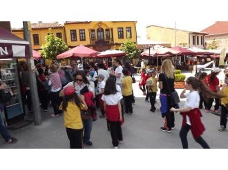 Gs’li Minikler Odunpazarı’na Hayran Kaldılar