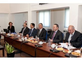 Kıbrıs Müzakereleri Yeniden Başladı