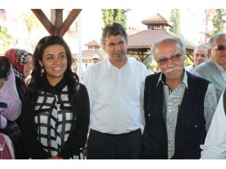 Ak Parti Kepez İlçe Teşkilatı, Seçim Çalışmalarını Mahallelerde Sürdürüyor