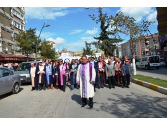 Karatekin Üniversitesi Bahar Şenlikleri Kortej Yürüyüşü İle Başladı