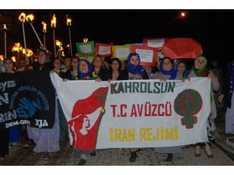 Kadınlardan Şiddete Karşı Meşaleli Yürüyüş