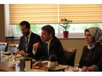 Ak Parti Milletvekili Adayı Pulcu, Hemşirelerle Bir Araya Geldi