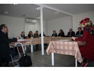 Yazı Ve Editörlük Kursunu Tamamlayan Öğrencilere Sertifika