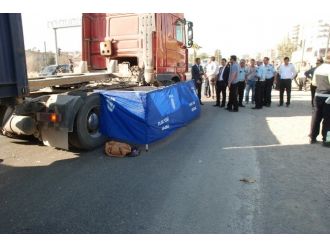 İzmir’de 23 Yaşındaki Kızın Feci Ölümü